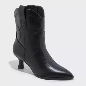 Women's Jenson Western Ankle Boots with Memory Foam Insole - Universal Thread